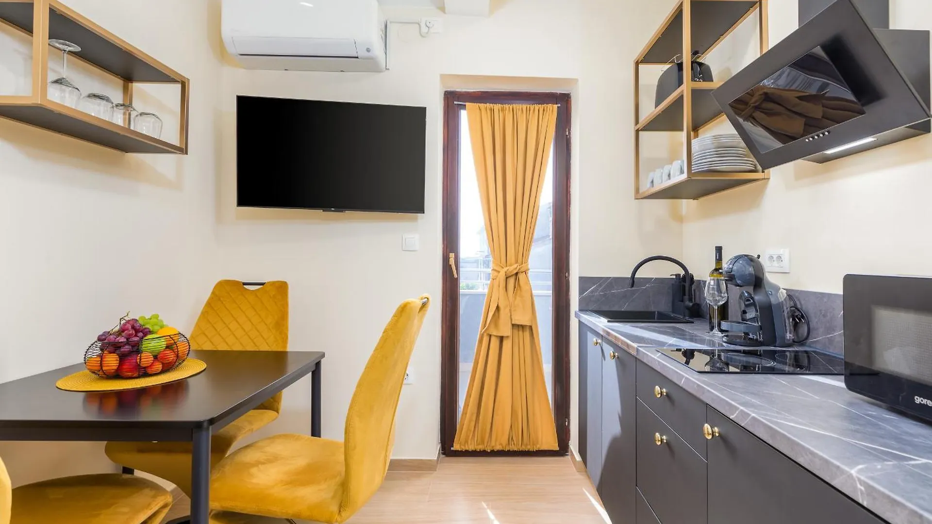 Luxe Apartments & Rooms Marceta Valbandon Croazia